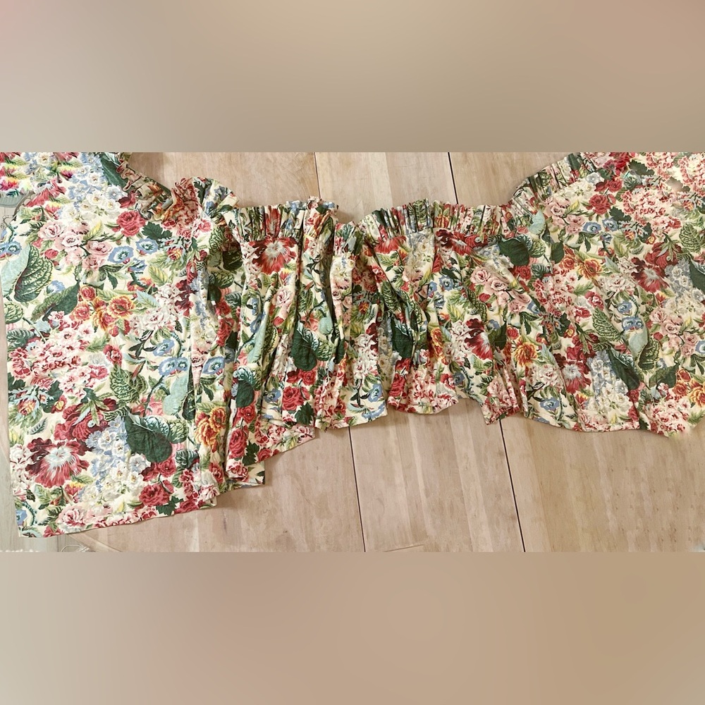 Floral Ruffled 12ft Valence - Multicolor Garden Print